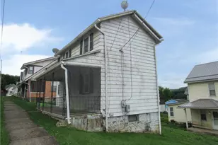212 Terrace Ave, Apollo Boro, PA 15613 - Photo 2