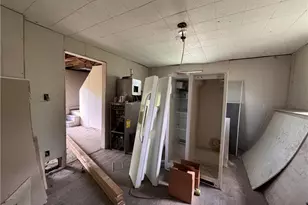 861 Koehlar Ave, Donora, PA 15033 - Photo 2