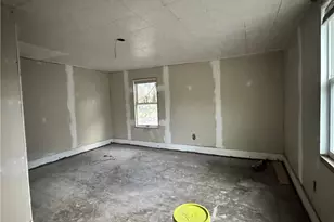 861 Koehlar Ave, Donora, PA 15033 - Photo 20