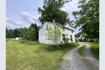 275 S Duffy Rd, Twp of But SW, PA 16001 - Photo 6