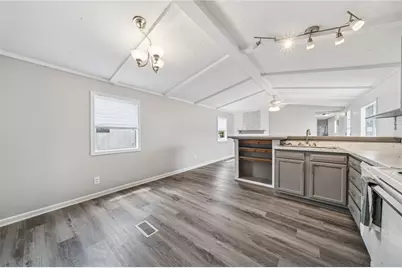 247 Colleen Ln, Hempfield Township, PA 15644 - Photo 8