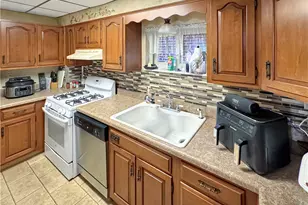 1425 Westfield St, Beechview, PA 15216 - Photo 10