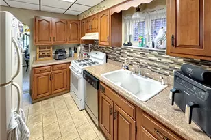 1425 Westfield St, Beechview, PA 15216 - Photo 12