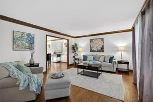 2455 Dogwood Dr, Pittsburgh, PA 15090 - Photo 8