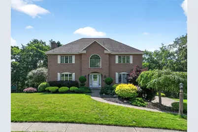 2455 Dogwood Dr, Pittsburgh, PA 15090 - Photo 2