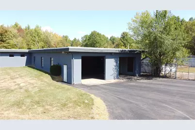 10 Rhoda St, Farrell, PA 16121 - Photo 1