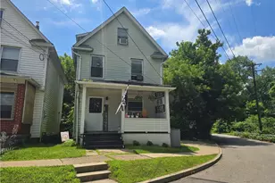 549 W Wayne St, Butler, PA 16001 - Photo 1