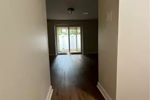 2413 Park Hill Dr, Pittsburgh, PA 15221 - Photo 6