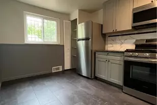 2413 Park Hill Dr, Pittsburgh, PA 15221 - Photo 18