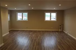 995 A Brodhead, Moon/Crescent Twp, PA 15108 - Photo 10