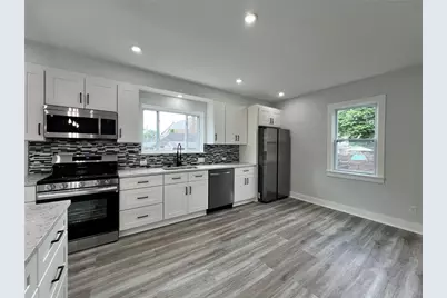 7717 Mulford St, Homewood Brushton, PA 15208 - Photo 12