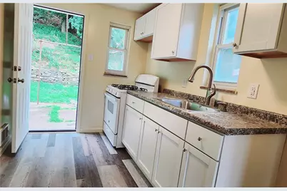 1152 Woodbine, Pittsburgh, PA 15201 - Photo 4