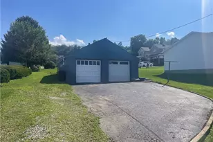 540 Fayette, Rostraver, PA 15012 - Photo 6