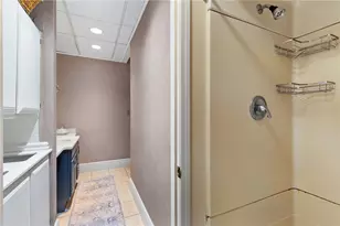 409 N Jefferson St, New Castle, PA 16101 - Photo 14