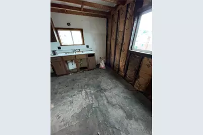 401 Euclid Ave, Glassport, PA 15045 - Photo 4