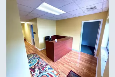 1227 Sunset Dr, Center Township, PA 16001 - Photo 4