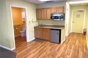 1227 Sunset Dr, Center Township, PA 16001 - Photo 6