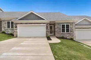 26 Pinehurst Pl, Ohioville, PA 15009 - Photo 2