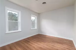 839 McLaughlin Run Rd, Bridgeville, PA 15017 - Photo 10