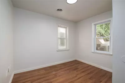 839 McLaughlin Run Rd, Bridgeville, PA 15017 - Photo 14