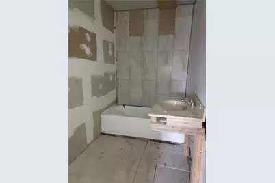 932 Vankirk St, Clairton, PA 15025 - Photo 6