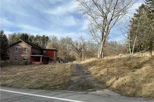 286 Dally Rd, Long Branch Boro, PA 15423 - Photo 4