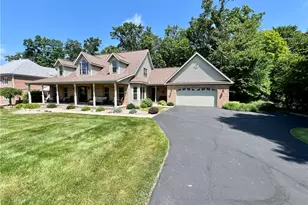 245 Chippewa Dr, Neshannock Township, PA 16105 - Photo 1