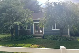 192 Yellow Creek Rd, Lancaster Township, PA 16037 - Photo 4