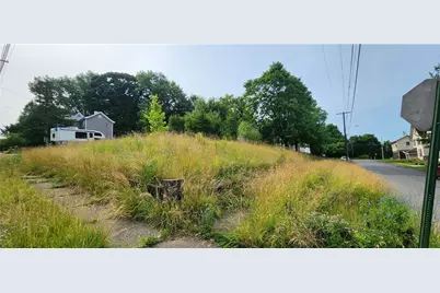 702 Court St, New Castle, PA 16105 - Photo 4