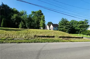 702 Court St, New Castle, PA 16105 - Photo 1