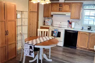 826 Clover Ln, Murrysville, PA 15668 - Photo 2