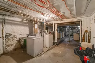 718 Brownsville Rd, Pittsburgh, PA 15210 - Photo 12