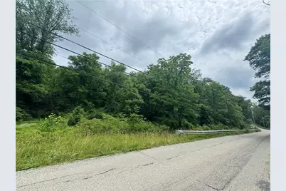 373 Lakeview Drive, South Strabane, PA 15301 - Photo 2