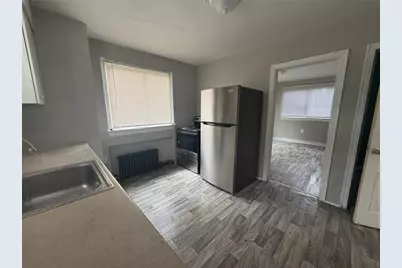 560 Wylie Ave, Clairton, PA 15025 - Photo 4