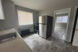 560 Wylie Ave, Clairton, PA 15025 - Photo 4