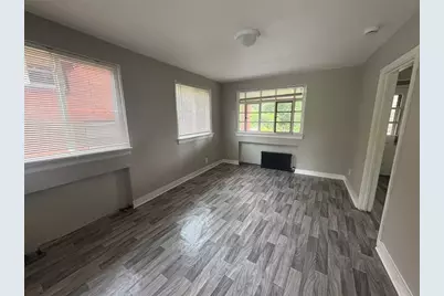 560 Wylie Ave, Clairton, PA 15025 - Photo 2