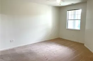 1521 Eagle Pointe Dr, Cecil, PA 15317 - Photo 18