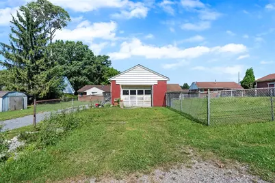 2605 Marion St, Aliquippa, PA 15001 - Photo 32