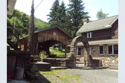 128 Ashbrook Rd, Quemahoning Township, PA 15936 - Photo 2