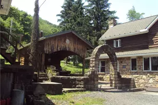 128 Ashbrook Rd, Quemahoning Township, PA 15936 - Photo 2