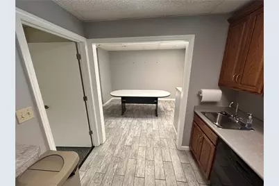 301 McKnight Park Drive, Ross Twp, PA 15237 - Photo 18