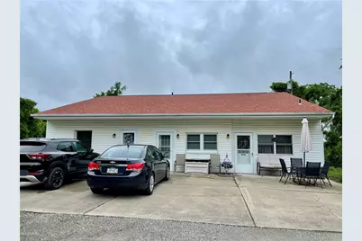 1027 Locust Ave, South Strabane, PA 15301 - Photo 4