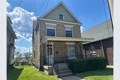 626 Fruit Ave, Farrell, PA 16121 - Photo 1