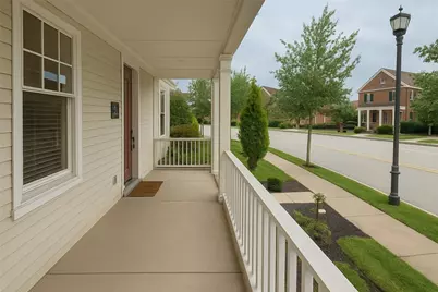 1527 Biltmore Ln, Pittsburgh, PA 15217 - Photo 2