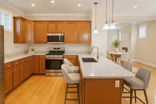 1527 Biltmore Ln, Pittsburgh, PA 15217 - Photo 6