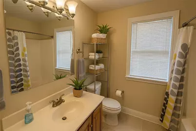 1527 Biltmore Ln, Pittsburgh, PA 15217 - Photo 14