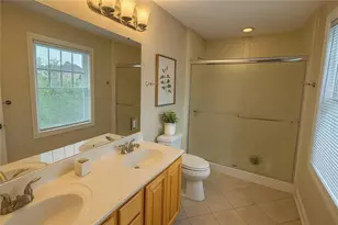 1527 Biltmore Ln, Pittsburgh, PA 15217 - Photo 12