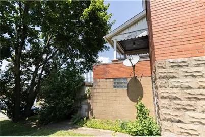 403 Gilmore Ave, Trafford, PA 15085 - Photo 16