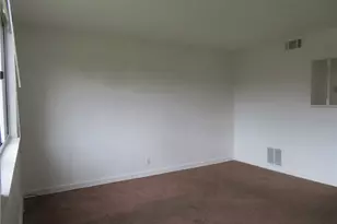 7005 McKinley Ct, Clairton, PA 15025 - Photo 6