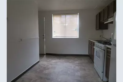 7005 McKinley Ct, Clairton, PA 15025 - Photo 4